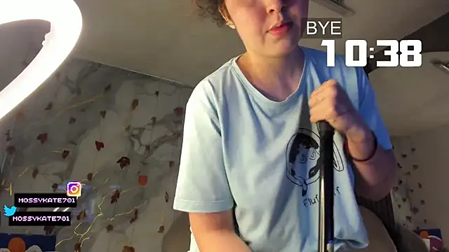 Katemoss70 live sex cam