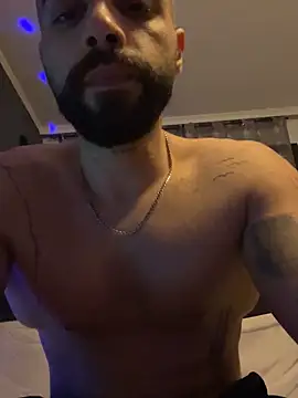 1Richrichard1's cam snapshot