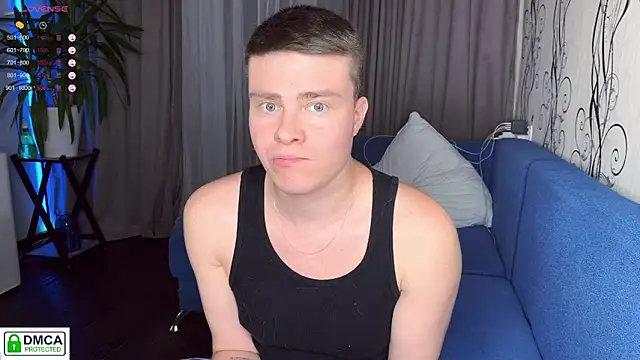 holy_eggs_02's cam snapshot