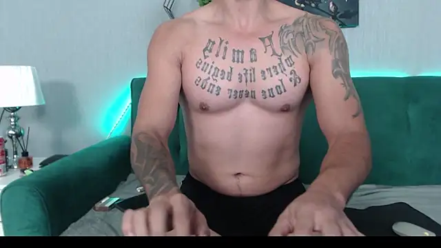 RyanVibe's cam snapshot