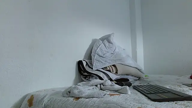 isabel_24_gil live sex cam