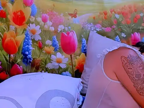 indianroxy live sex cam