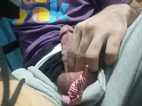 SALLY_OMAR_'s cam snapshot