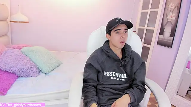 Hottie_Guy's cam snapshot