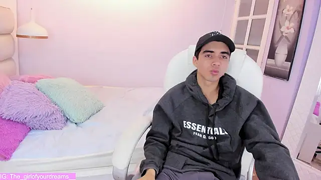 Hottie_Guy's cam snapshot