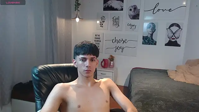 AmethystShadow17's cam snapshot