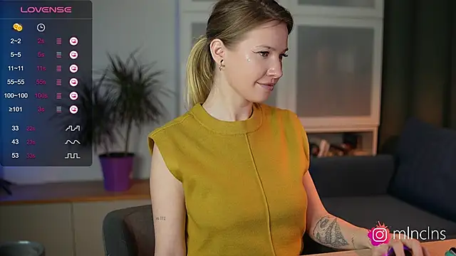 melanielwithu live sex cam