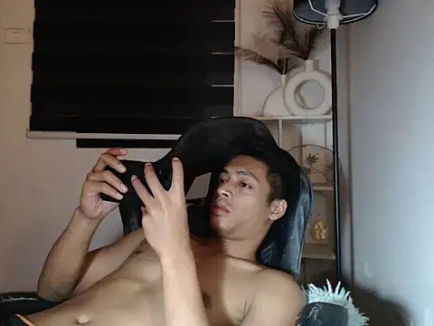 Asian_gregor's cam snapshot