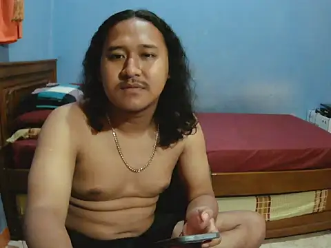 latexidn's cam snapshot