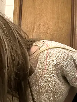 ImCarolinaCutiexxx live sex cam