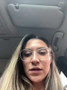 Isabella_Varella live sex cam