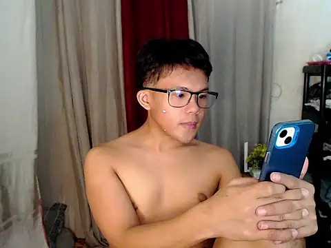 twink_asianbunny's web cam