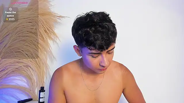 Thiago_Connor21's cam snapshot