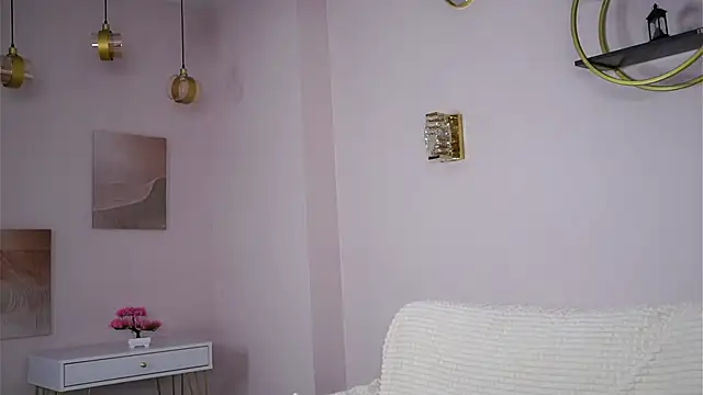 SunnivaCovil live sex cam