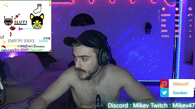 Mikev live sex cam