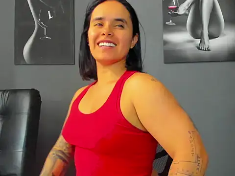 karlyjons12 live sex cam