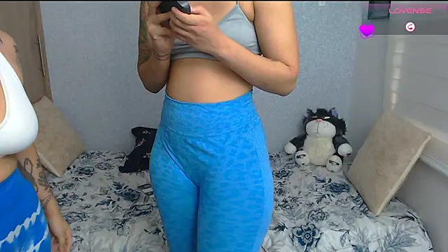 valeria4 live sex cam