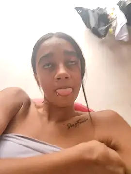 Zoe_Sweett18 live sex cam