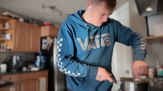 lustylyndon's cam snapshot