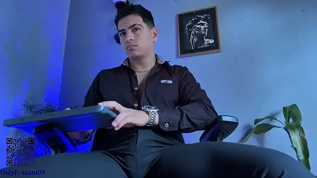 Adrian_Mill3r live sex cam