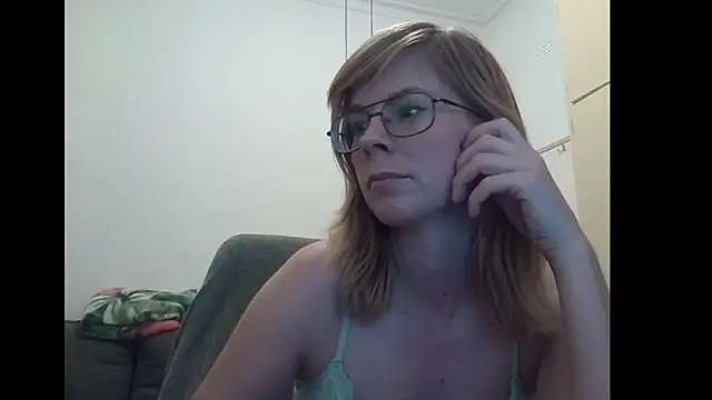 SavannaGirly live sex cam