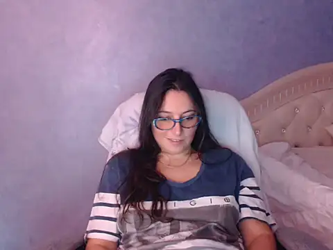 LuckyLisa23 live sex cam