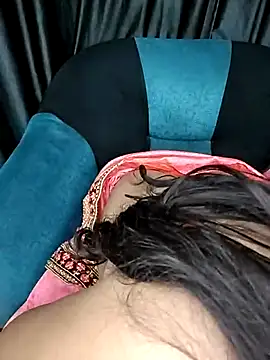 kaamuk_shweta live sex cam