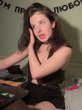 MollyBer live sex cam