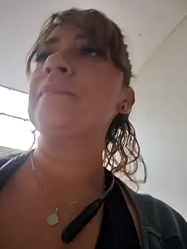 tata_sanz_ live sex cam