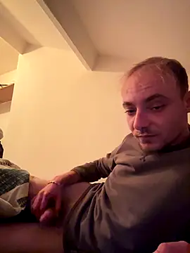 Crevette311 live sex cam