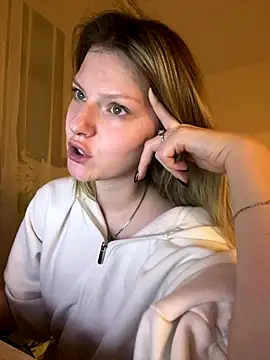 MaryHiggins live sex cam