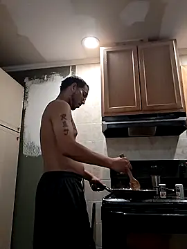 ThrowedWorldWide's cam snapshot