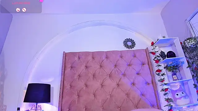 LadyAvalon live sex cam