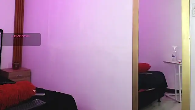 FELINEXOXO live sex cam