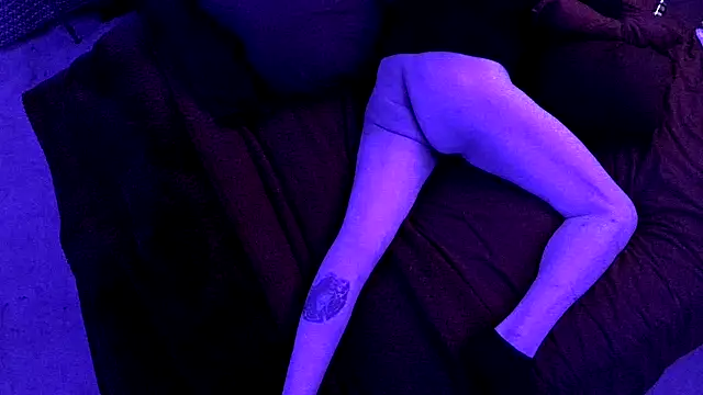 Time2playN303party's cam snapshot