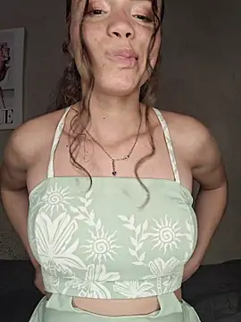 HelenHoltz live sex cam