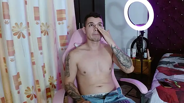 BooyHott_'s cam snapshot