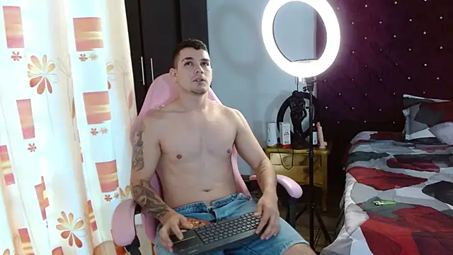 BooyHott_'s cam snapshot