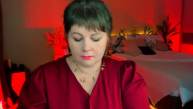 CrystaalStaar live sex cam