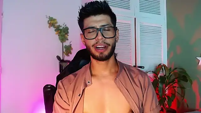 Colby_brown03's cam snapshot