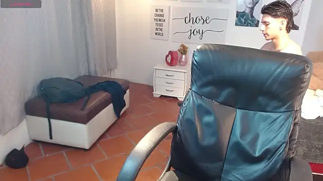 AmethystShadow17's cam snapshot