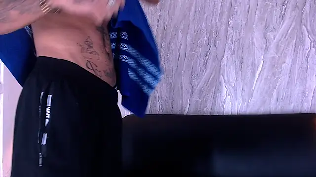 tattoos22's cam snapshot