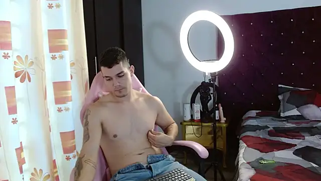 BooyHott_'s cam snapshot