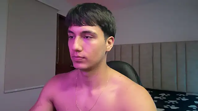 CHRIS_MORGAN1's cam snapshot