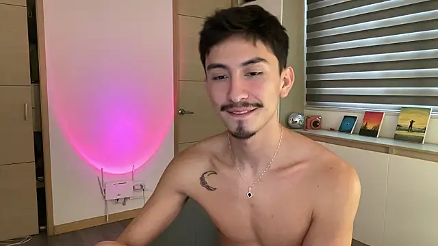 sweettaaron01's cam snapshot