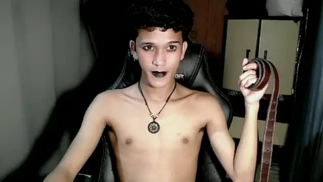 hugekenbigcock's cam snapshot