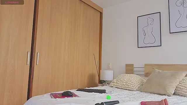 sweet_sophia90s live sex cam