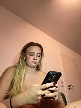 CherryEmmy live sex cam