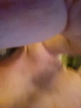 Roddog18 live sex cam