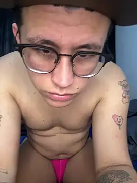 Kurtxxx22 live sex cam